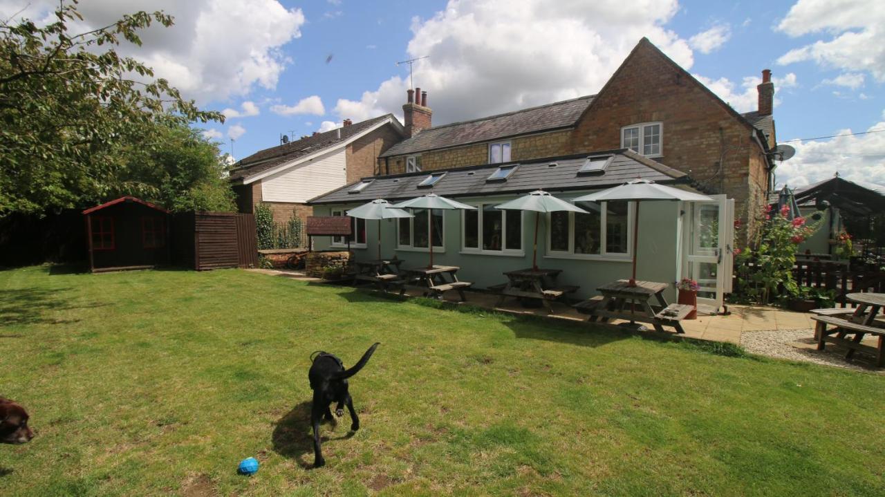 The White Lion At Wicken Bed & Breakfast Milton Keynes Exterior foto