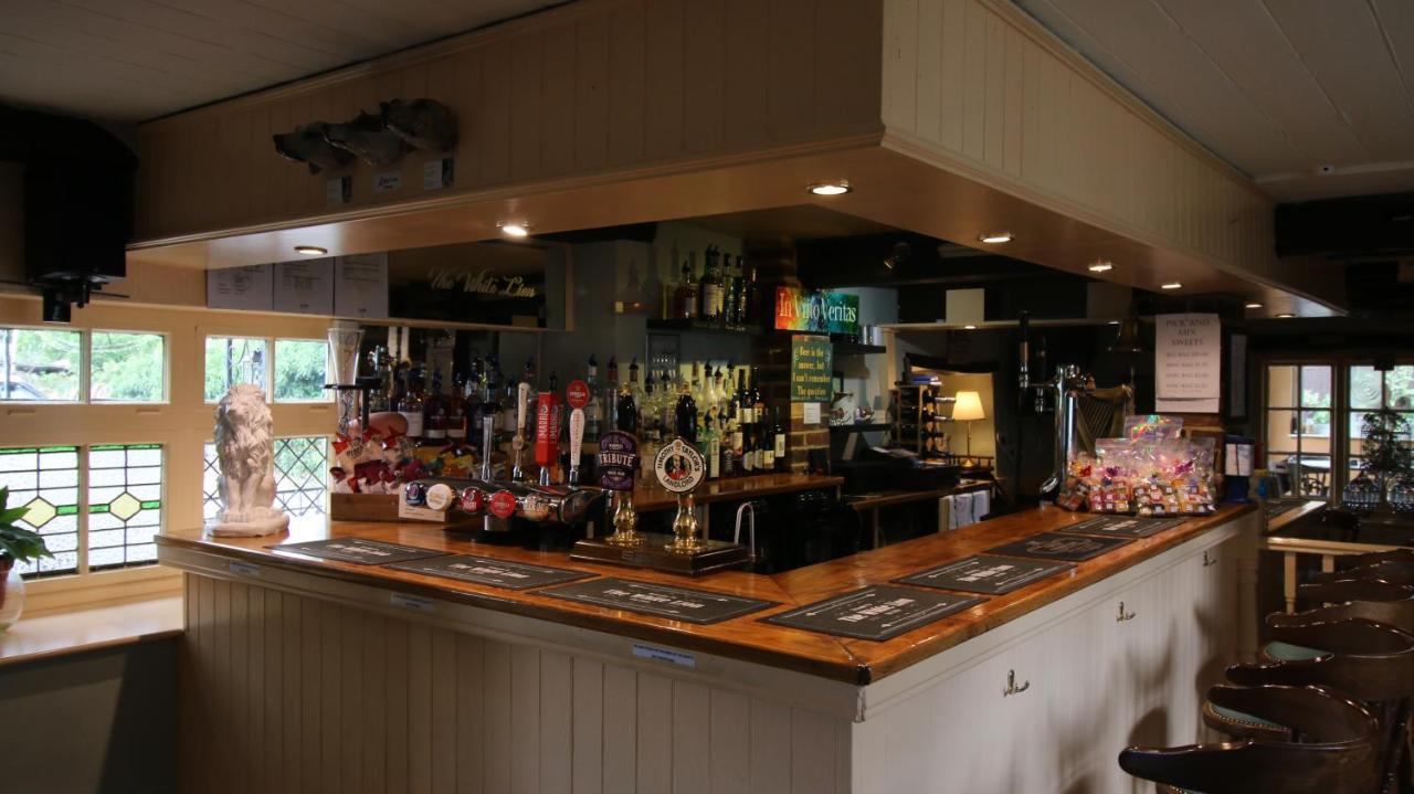 The White Lion At Wicken Bed & Breakfast Milton Keynes Exterior foto