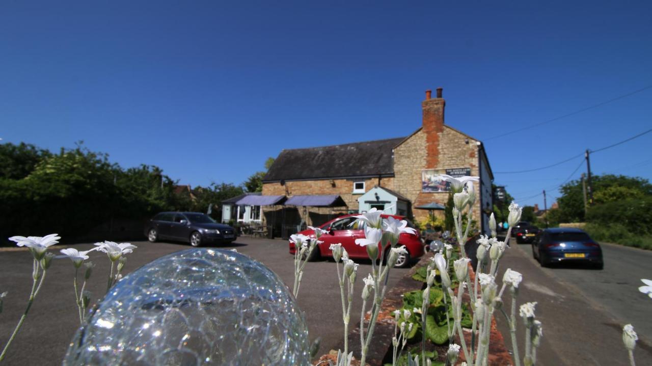 The White Lion At Wicken Bed & Breakfast Milton Keynes Exterior foto