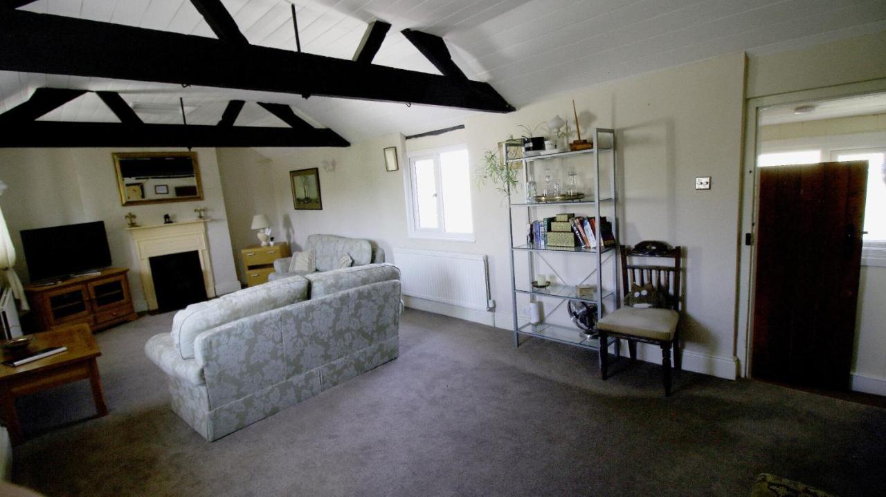 The White Lion At Wicken Bed & Breakfast Milton Keynes Exterior foto